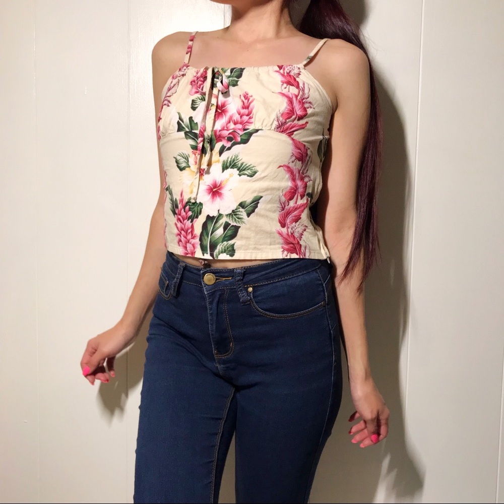 Cute Hawaiian Print Crop Top